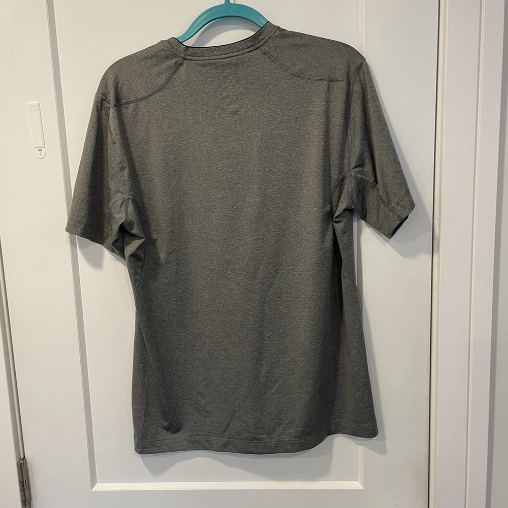 Nike Pro Combat Dri-Fit Men Large Gray Shirt Wicking Crew Neck Gym Training - Picture 2 of 8